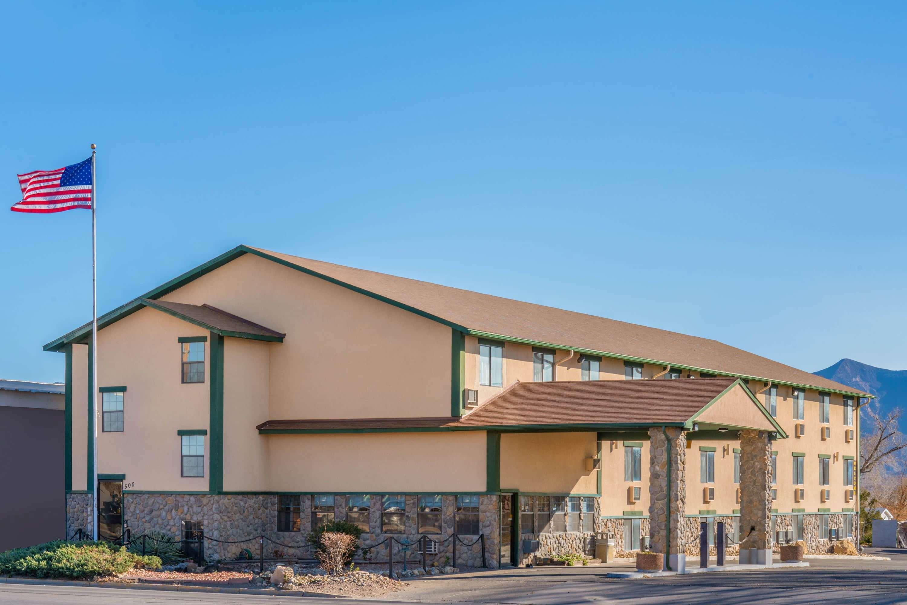 Super 8 by Wyndham Cortez/Mesa Verde Area Eksteriør bilde
